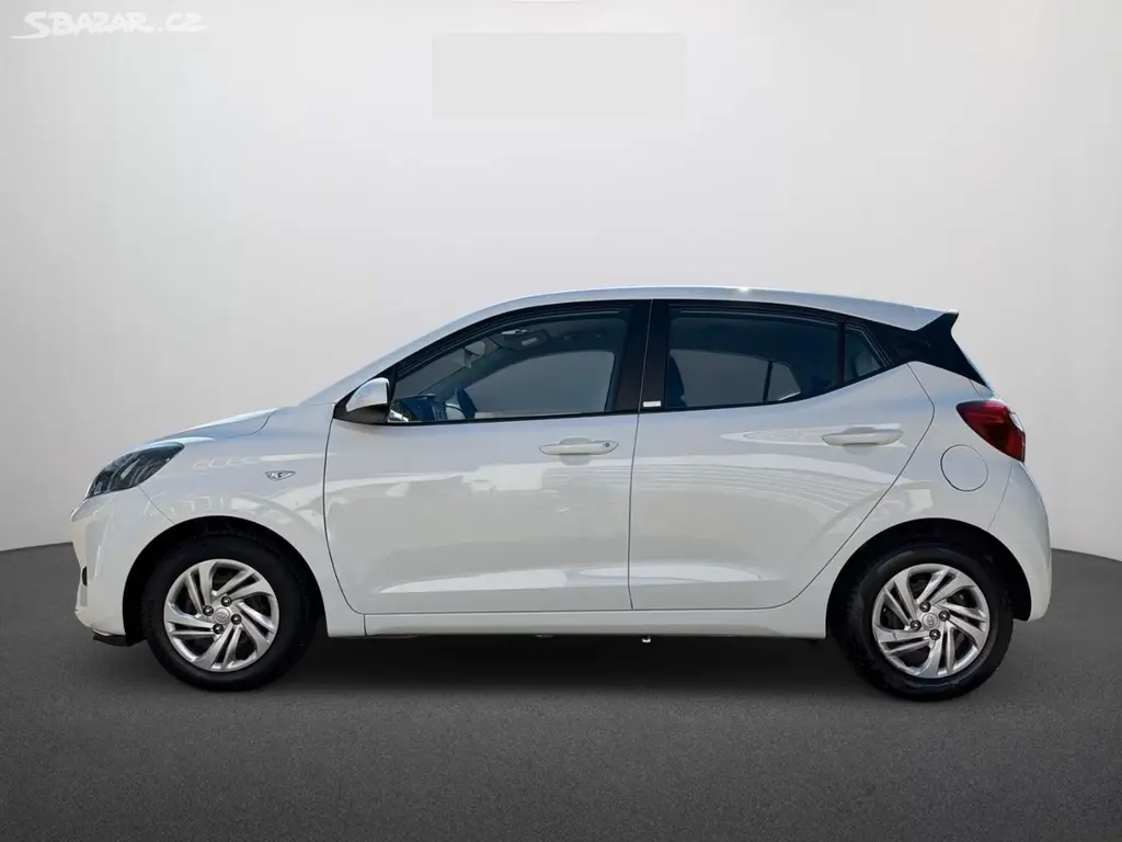 Hyundai i10 1.0 Select - 67 PS - fotka 6