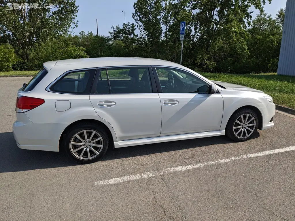 Subaru Legacy Kombi EJ25 AWD, 123 kW - fotka 6
