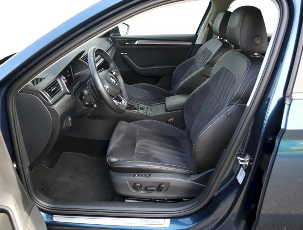 Škoda Superb, TSI 4x4 2.0/206kW Style Extra - fotka 6