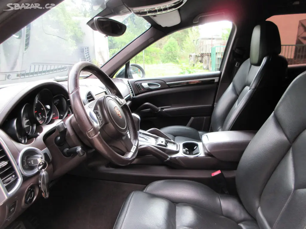 Porsche Cayenne 3.0D, Navi, Kůže, 20ALU - fotka 5