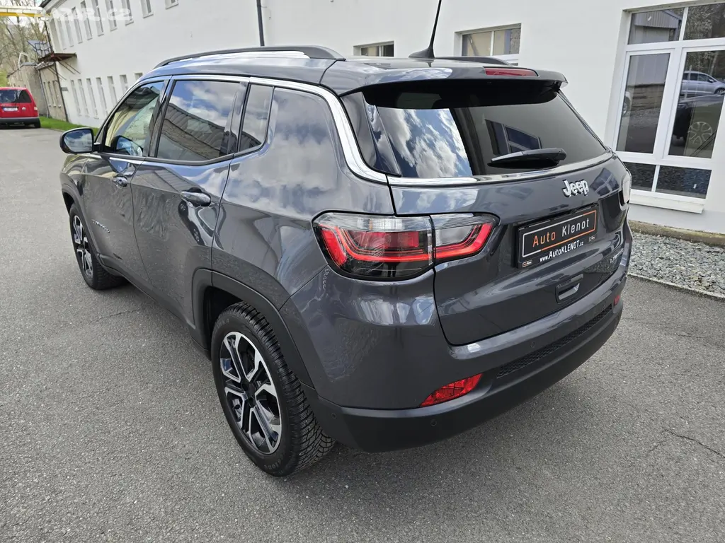 Jeep Compass, 1.3 110kW LIMITED KAMERA 360° - fotka 5