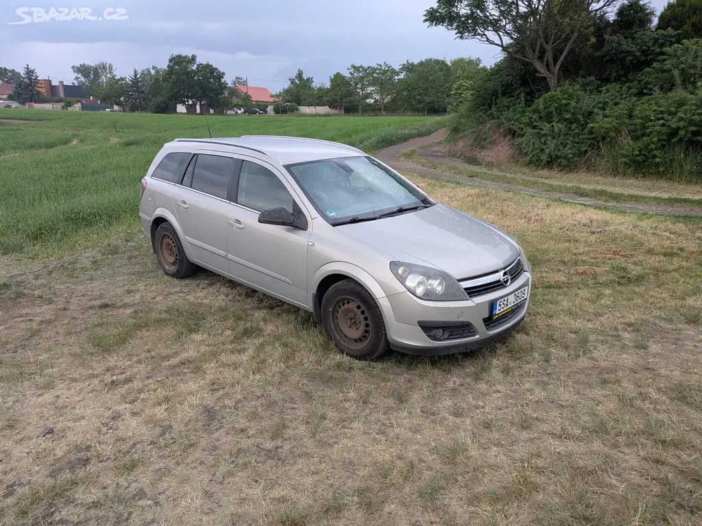 Opel Astra h - fotka 2