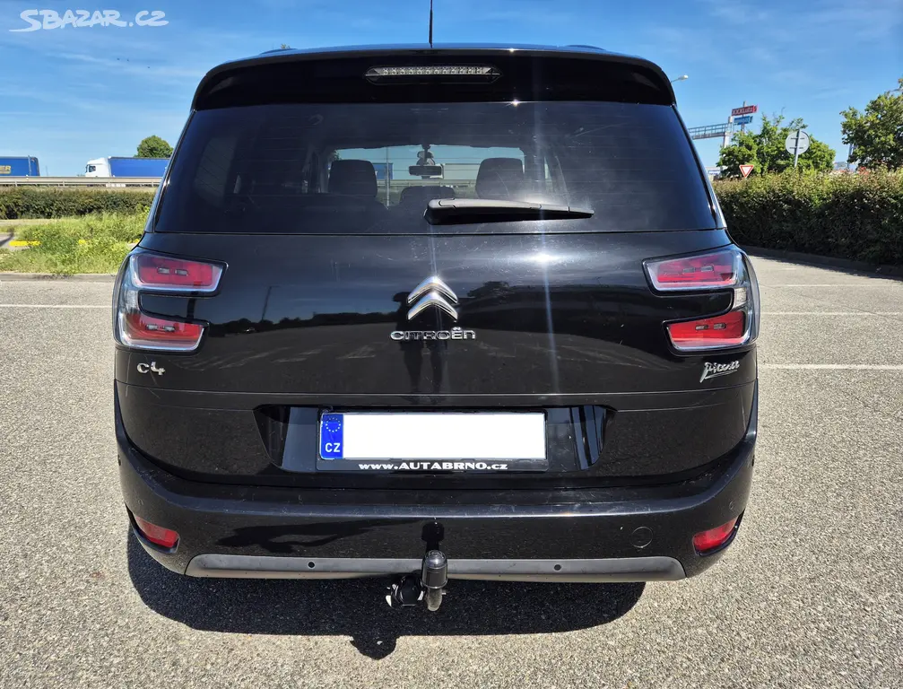 Citroën Grand C4 Picasso, 1.6 115KW LED KEYLESS GO 7MÍST - fotka 6
