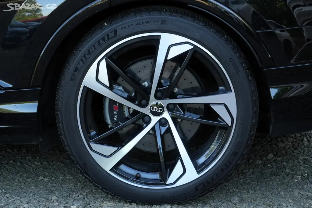 Audi SQ7, 4.0 TFSI, Webasto, 7 míst, B&O - fotka 5