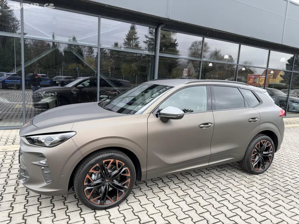 Cupra Terramar, 2.0TSI 150kW 4WD R20 NT DCC CZ - fotka 3