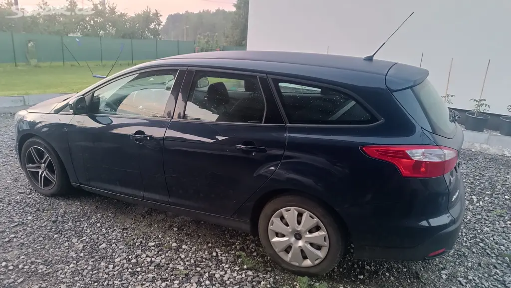Ford Focus kombi 2012 - fotka 3