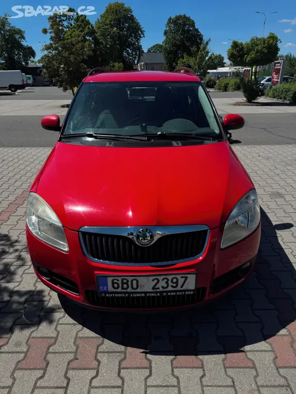 Škoda Fabia II 1.4 16V 63 kw - fotka 2