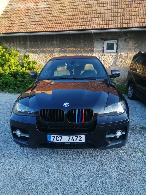 BMW x6 50i - fotka 3