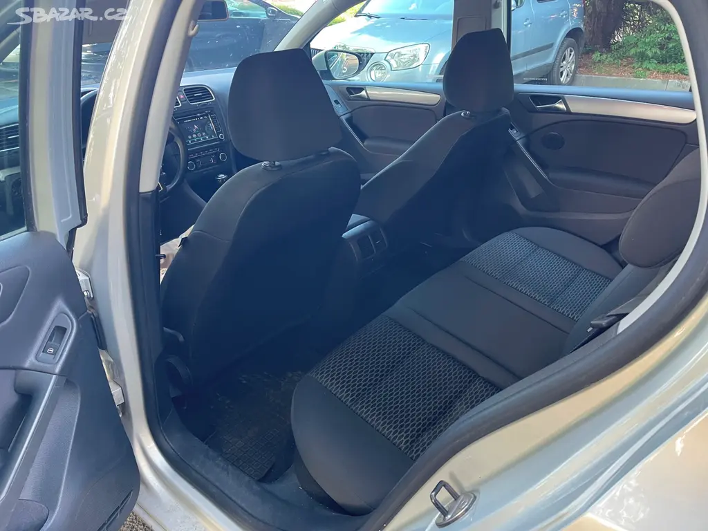 Volkswagen Golf VI 1.2 TSI, 2010 - fotka 5