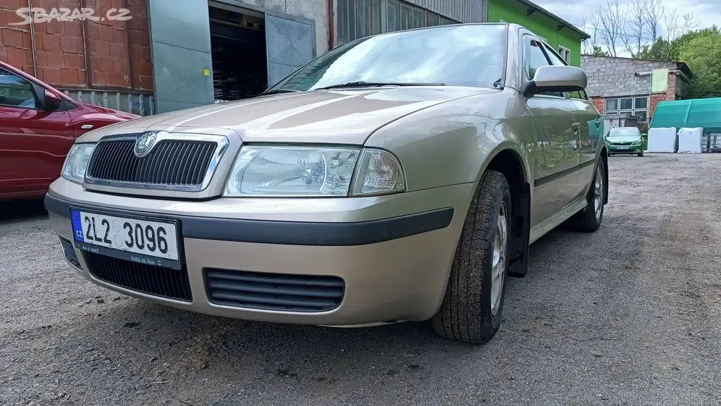 Škoda Octavia 1.6 75 kW Nová STK - fotka 6
