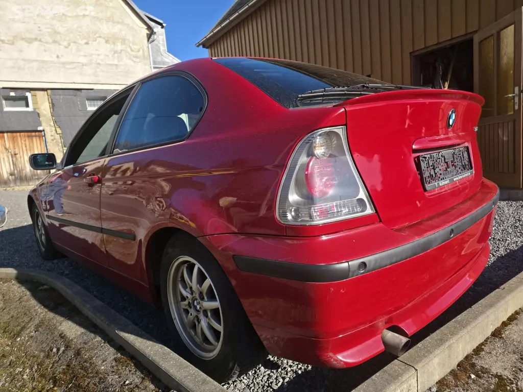 Bmw e46 316ti - fotka 4