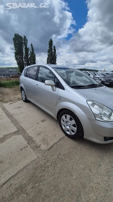 Toyota Corolla Verso - fotka 3