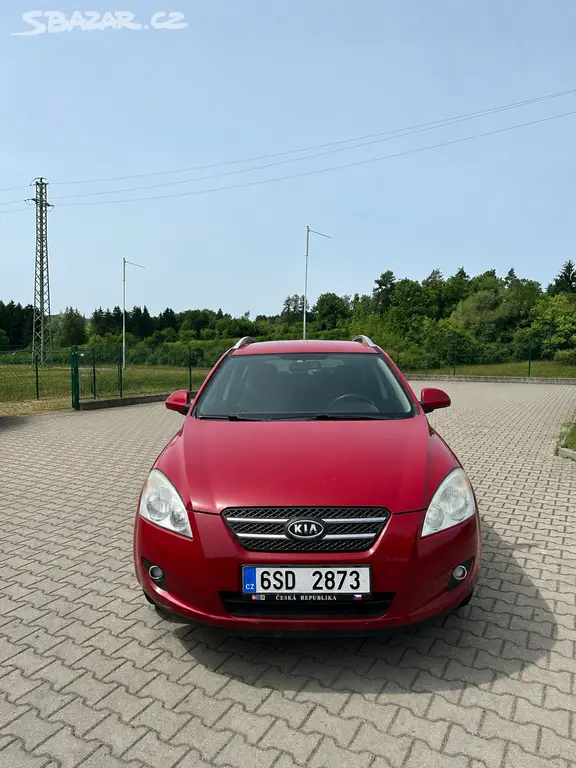 Kia CEED, r.v. 2009 1,4 / 80 kW - fotka 3