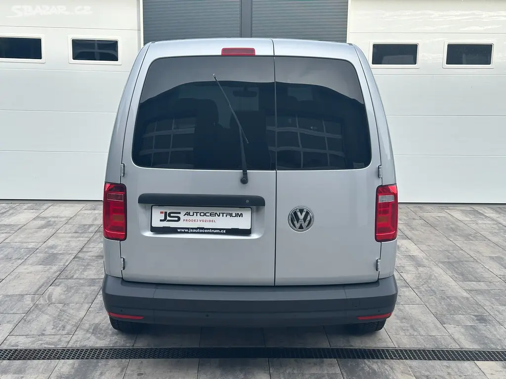 Volkswagen Caddy Maxi 2.0TDI 102PS Trendline-7 DSG - fotka 5