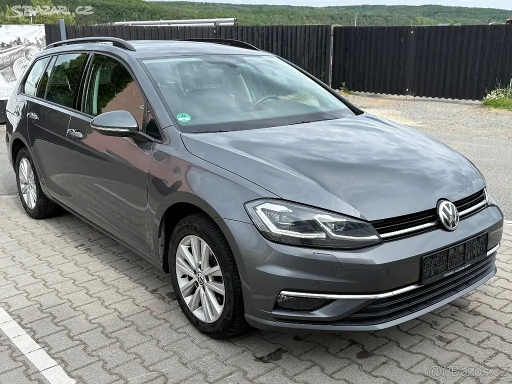 Vw Golf VII 1.6 TDI 85kw DSG Webasto xenony navi