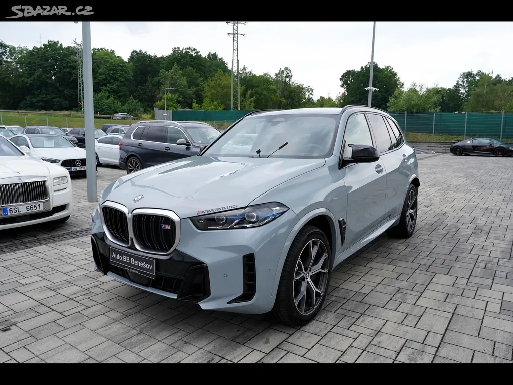 BMW X5, M60i xDrive/AT9/21"/530 PS - fotka 2