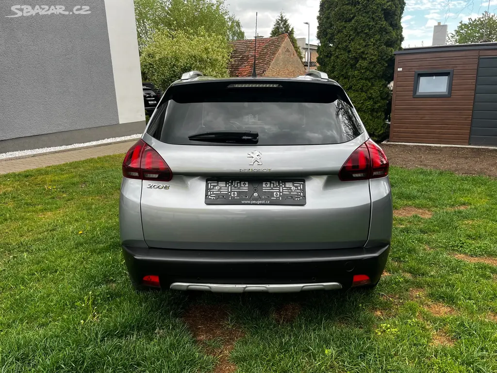 Peugeot 2008 Crossway 1.2i 81Kw Automat naj 90Tkm - fotka 4
