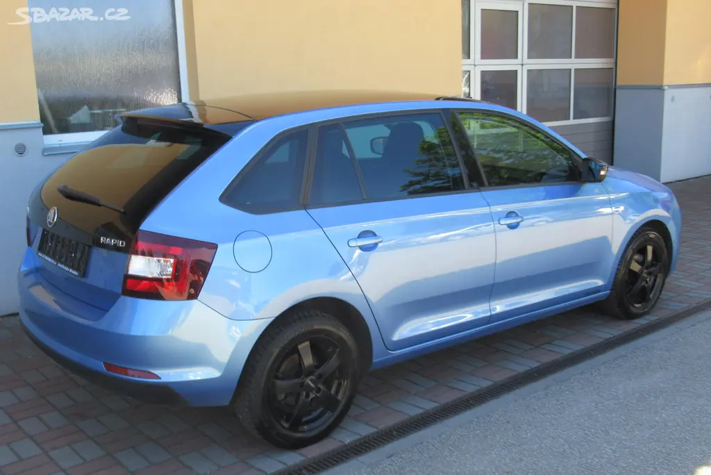 Škoda Rapid, 1.4TDI AUT.KLIMA PANORAM TAŽNÉ - fotka 5