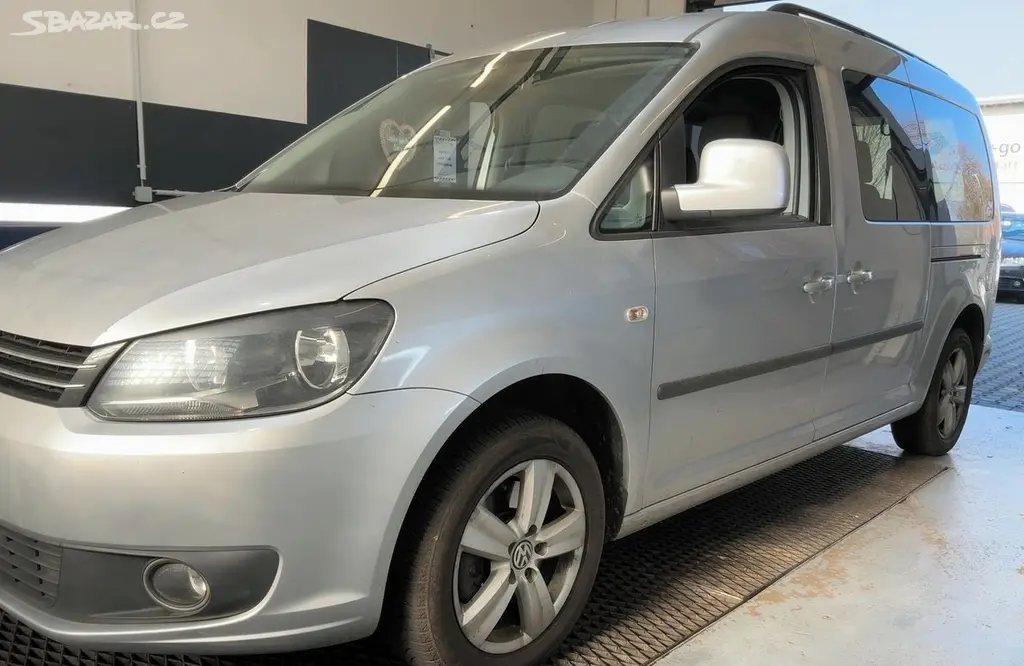 Volkswagen Caddy, MAXI 2.0Tdi 103KW DSG TOP STAV - fotka 4