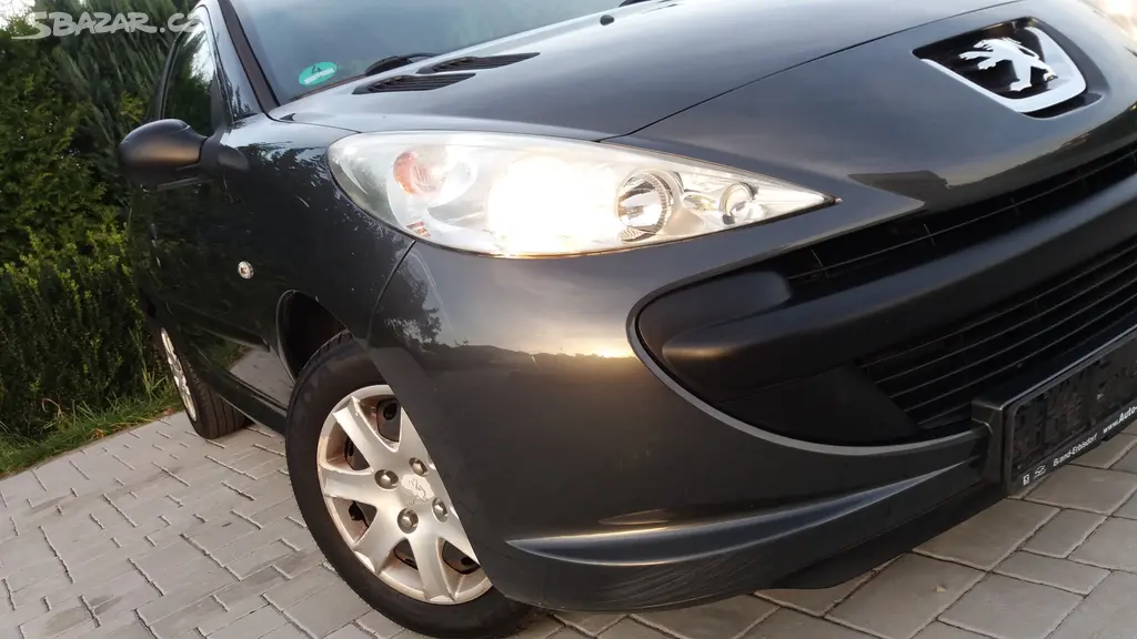 Peugeot 206+ 1.1 i KLIMA PĚKNÝ STAV!!!! - fotka 6