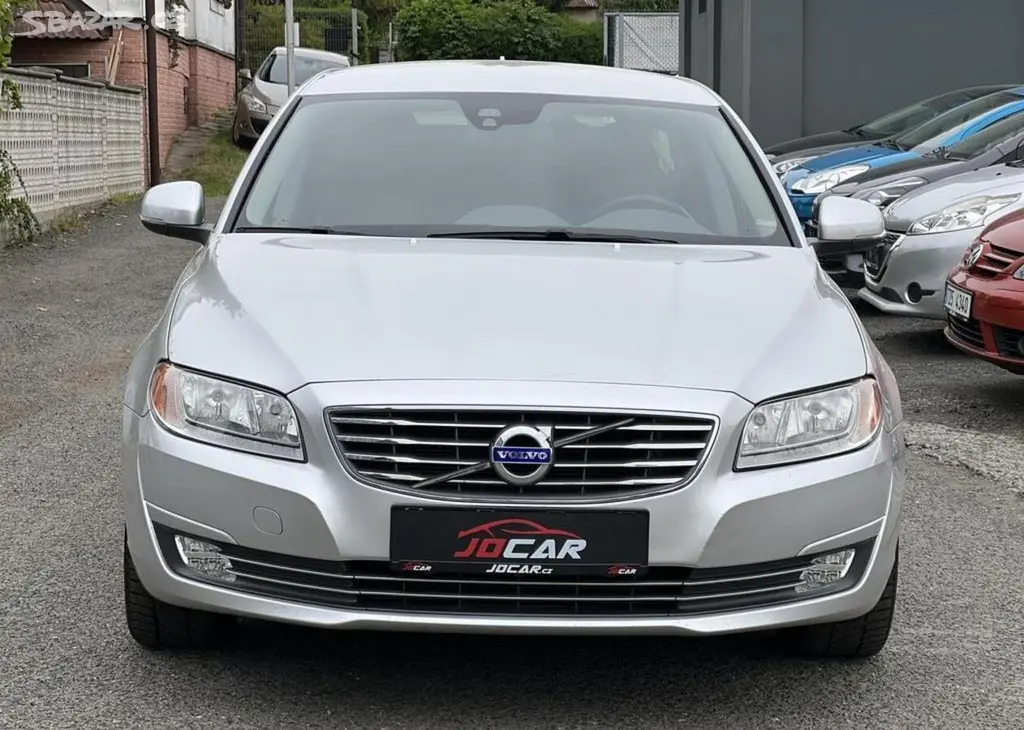 Volvo V70 2.0D D4 AUTOMAT KŮŽE KLIMA automatická - fotka 2