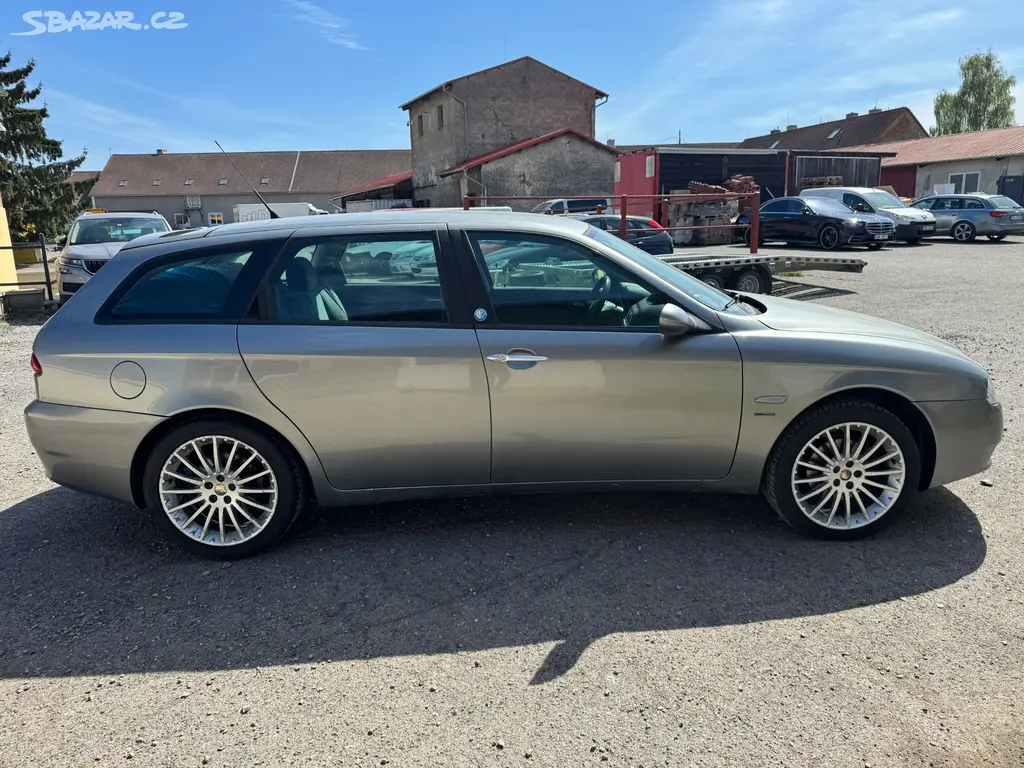 Alfa Romeo 156 SW 2005 1.9 JTD 110KW - fotka 4
