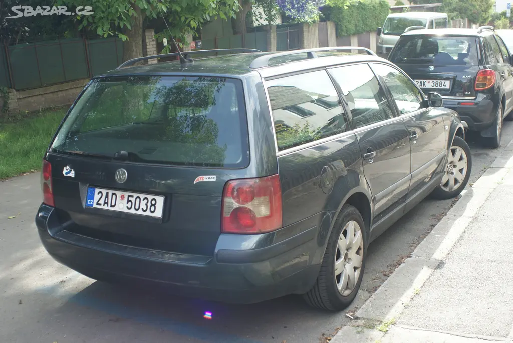 Volkswagen Passat Variant B6 1.9 TDI 96 kW - fotka 3