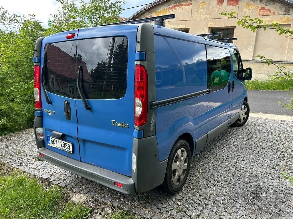 Renault Trafic 2,0 LONG 84kW 6míst (v TP 8-9) - fotka 4