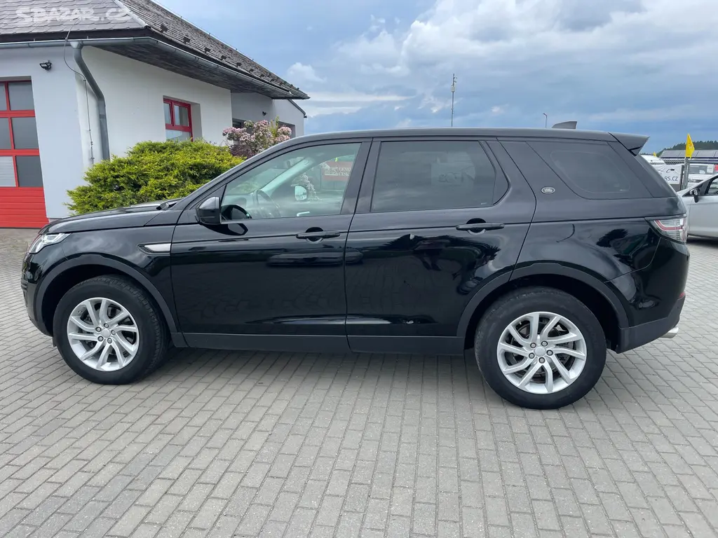 LAND ROVER DISCOVERY SPORT 2,0TD4 110kw AWD Aut 18 - fotka 2