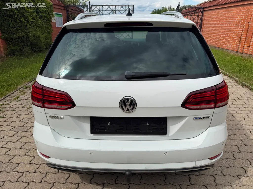 VOLKSWAGEN GOLF 1.5 TSI BLUEMOTION 2019 - fotka 5