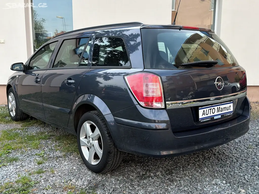 Opel Astra, 1.4 16V 66kW, Nová STK - fotka 4