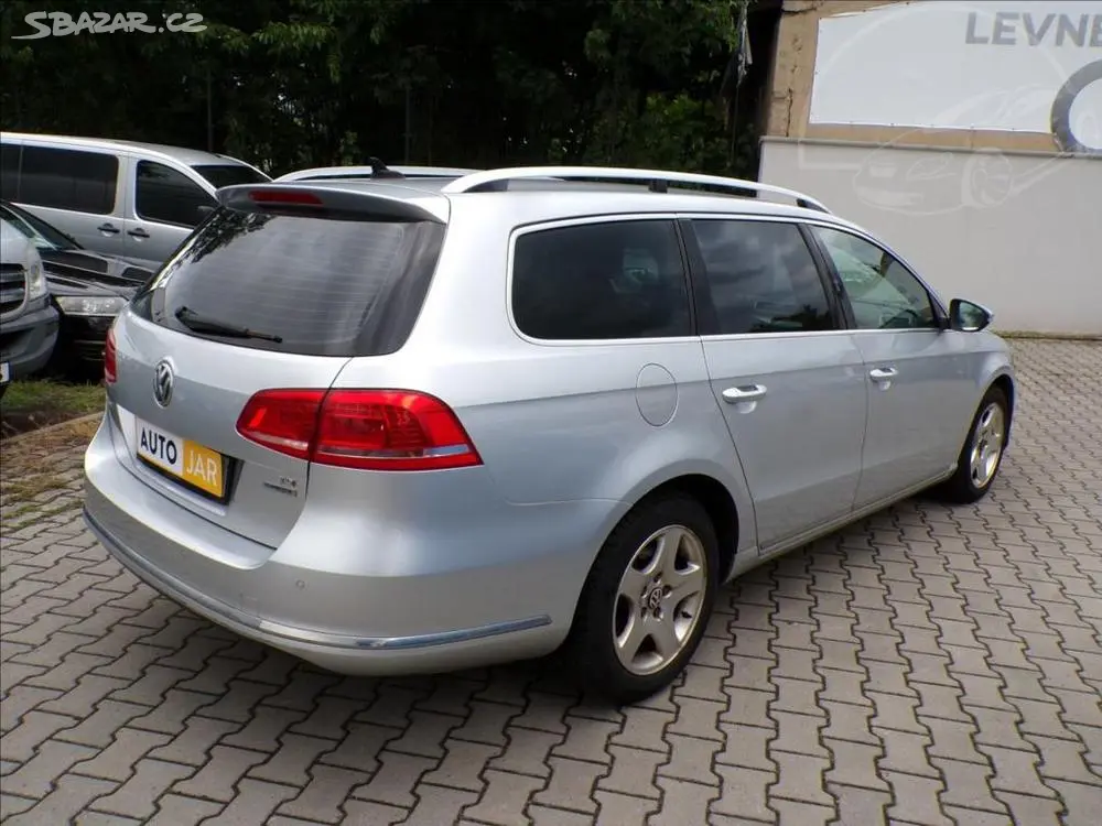 Volkswagen Passat 2,0 TDI AUTOMAT - fotka 3