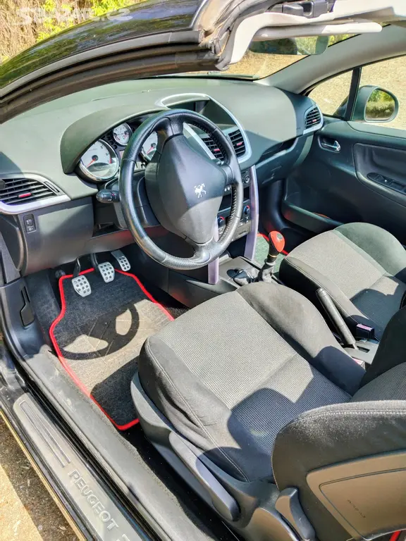Peugeot 207 cc, 1.6 kabriolet - fotka 5