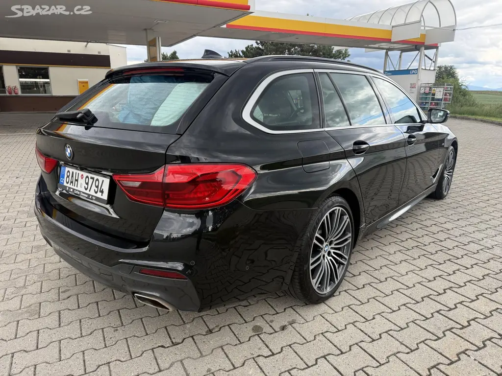 BMW Řada 5, 520 x-Drive M-packet, tažné - fotka 5