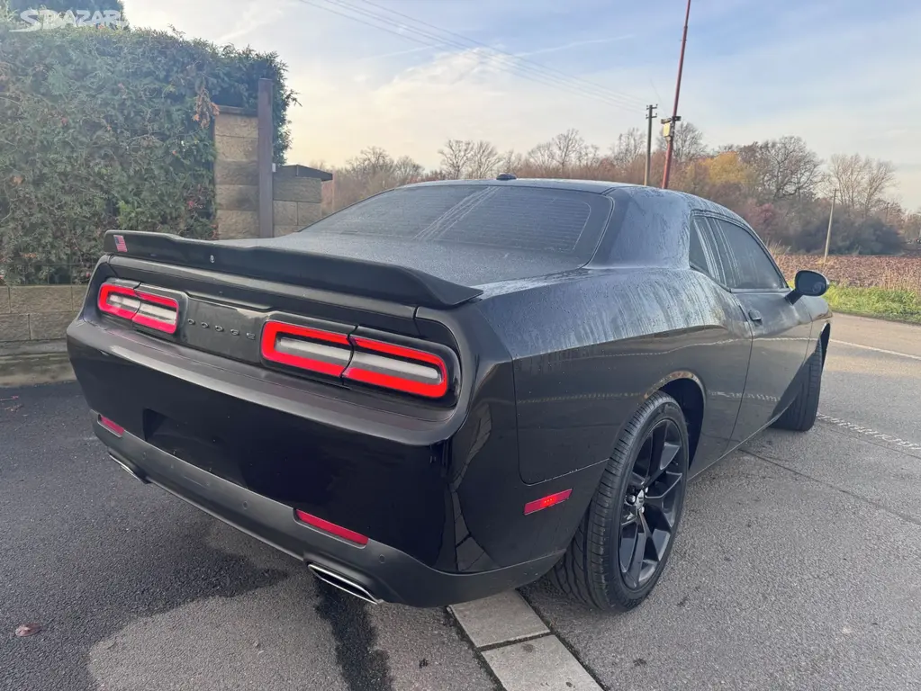 Dodge Challenger 3,6 GT RWD 2021 DPH TOP - fotka 4