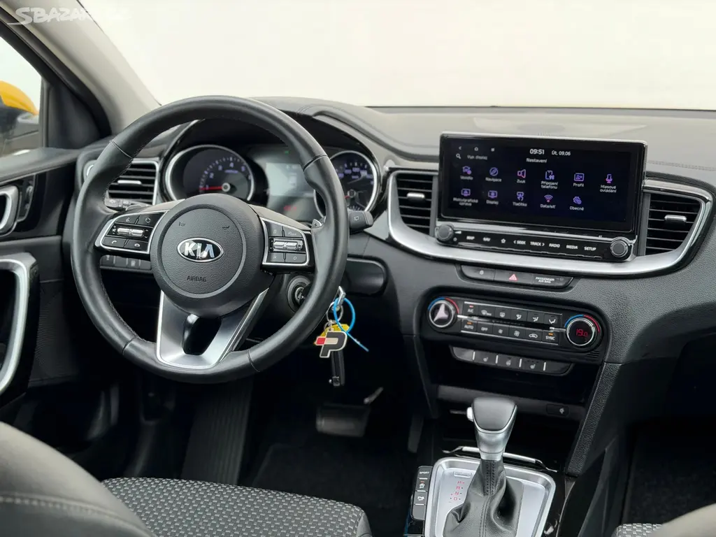Kia XCee´d, 1.4 T-GDI 103kW Top DCT - fotka 5