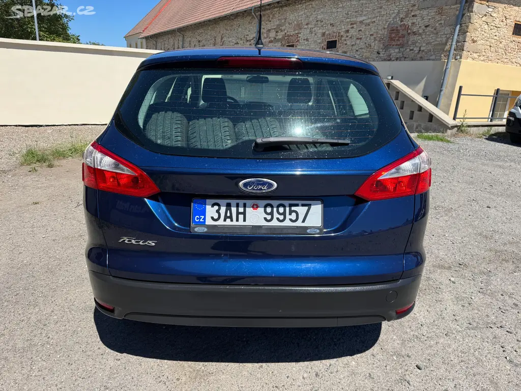 Ford Focus 1.6 Ti-VCT 77KW 2013 CZ 1. maj. - fotka 6