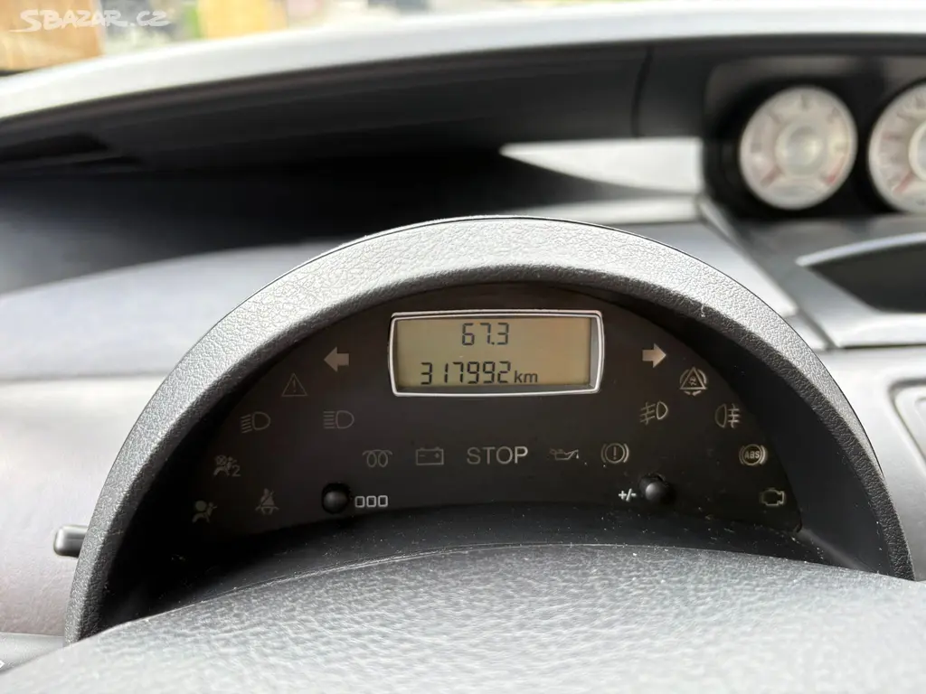 Peugeot 807 - fotka 6