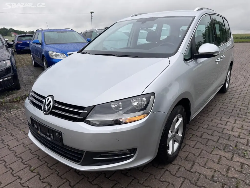 Volkswagen Sharan, 2.0 TDI Highline 125 kw 6míst - fotka 3