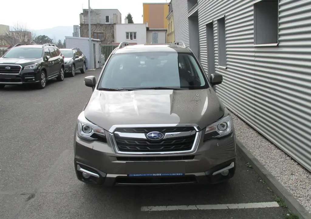 Subaru Forester, 2,0i Automat ČR - fotka 4