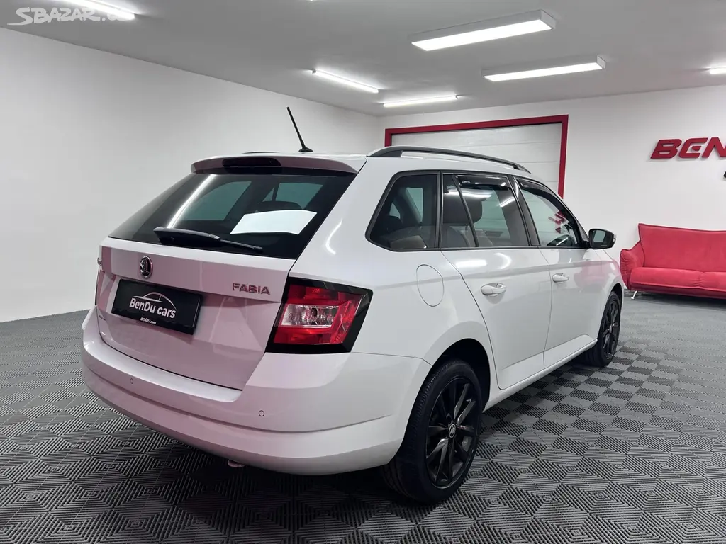 Škoda Fabia, 1.2 81 kW keylees Servis - fotka 4