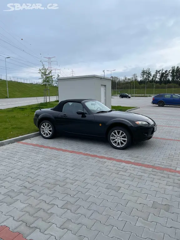 Mazda MX5 - fotka 5