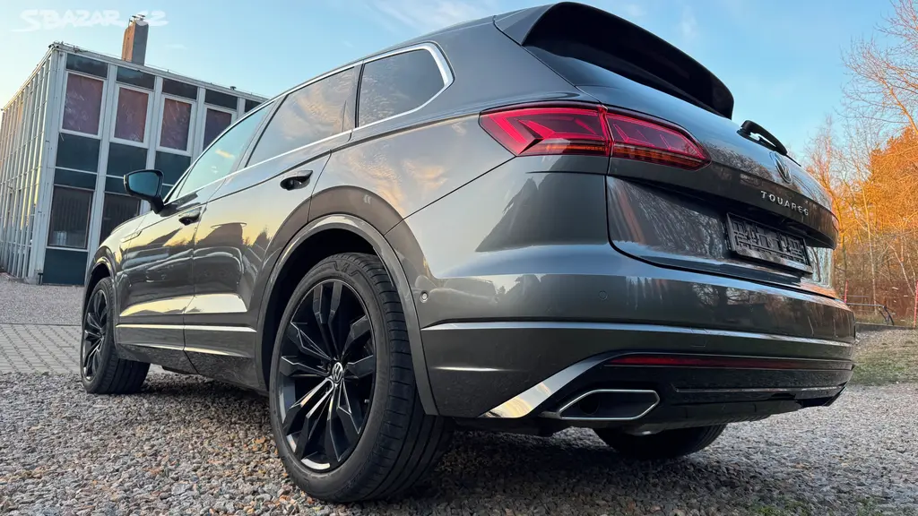 Volkswagen Touareg, 3.0TDI 210kw R-Line, DPH, ČR - fotka 3