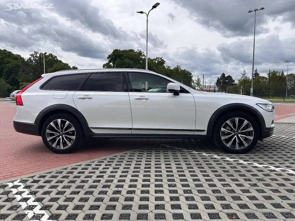 Volvo V90 CC D5 AWD, POLESTAR, DPH - fotka 2