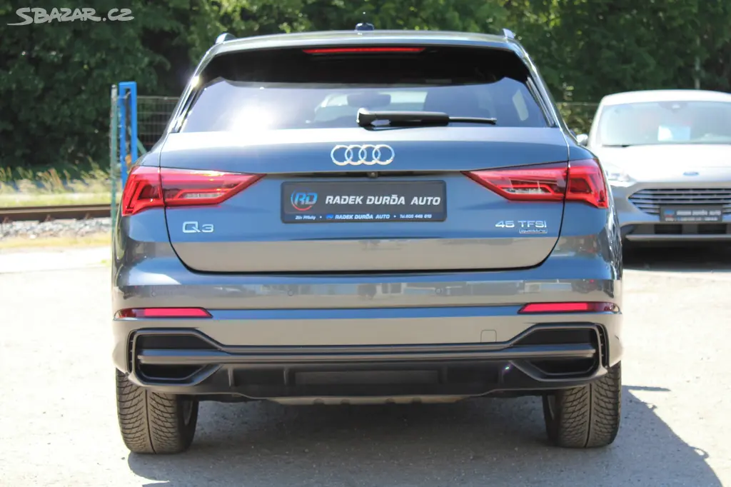 Audi Q3 2,0 TFSI DPH,A/T,4x4,S-LINE,2021 - fotka 6