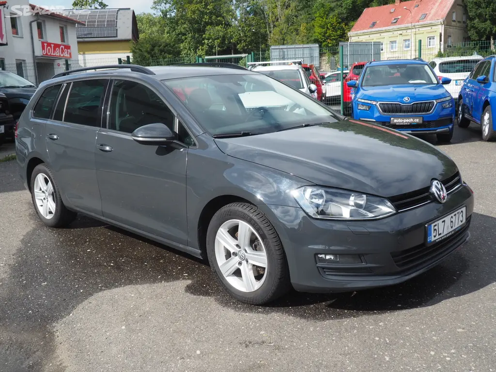2014 Volkswagen Golf 2.0 TDI, 110 kW, Navi - fotka 5