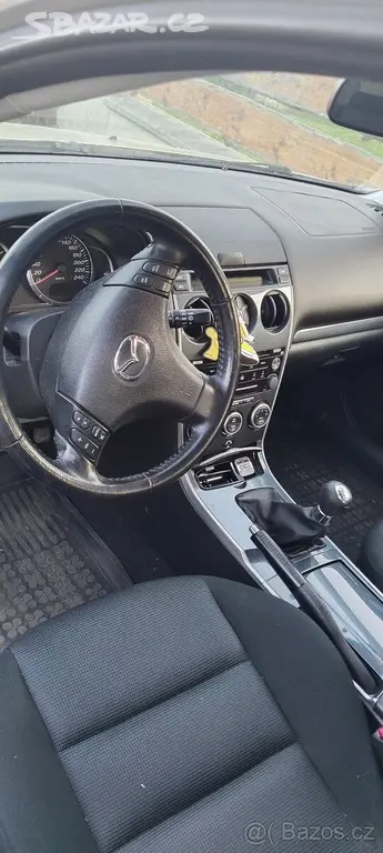 Mazda 6 1,8 - fotka 4