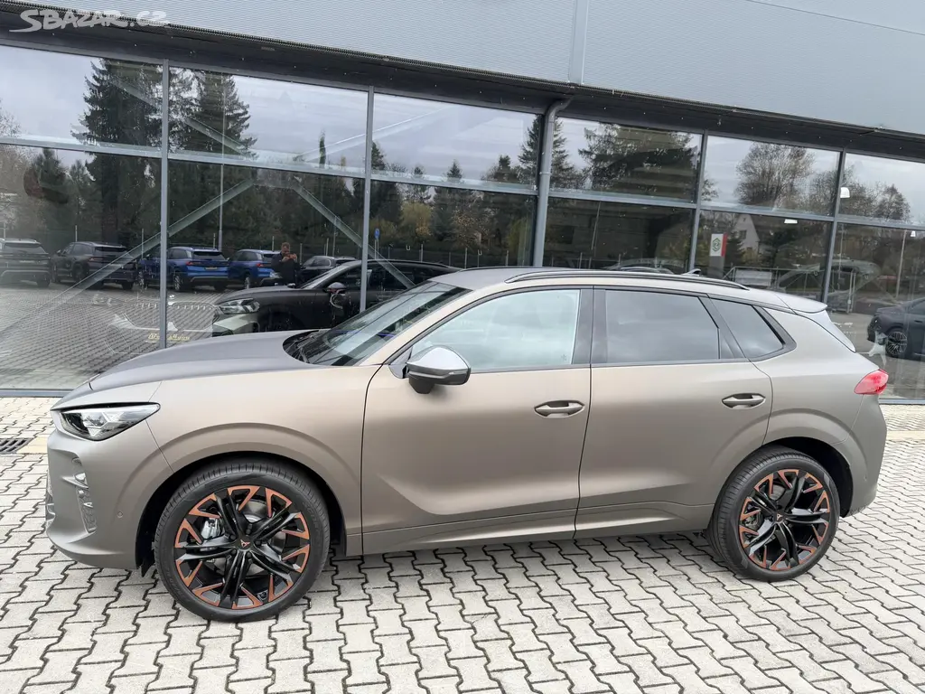 Cupra Terramar, 2.0TSI 150kW 4WD R20 NT DCC CZ - fotka 4