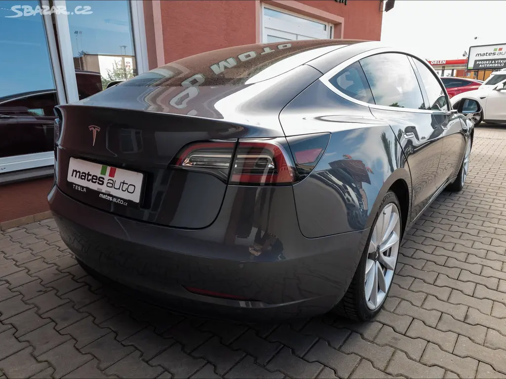 Tesla Model 3, Long Range Dual Motor 340 kW S - fotka 6