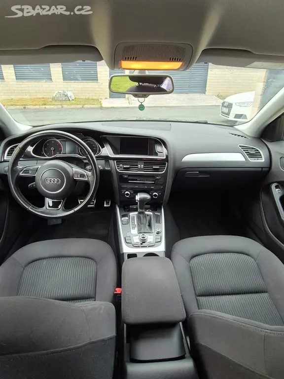 Audi A4 Avant B8 2.0TDI S-line TOP STAV, 119.000km - fotka 4